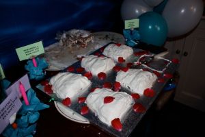 Red Velvet Mini Wedding Cakes